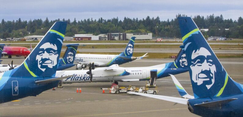 Alaska Airlines will give immunized workers $200, on hold for organization order