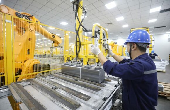 China announced Saturday a gross domestic product growth target of about 5.5% for 2022